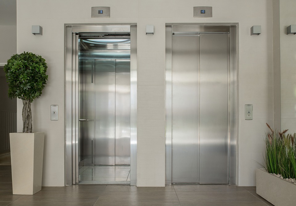 Installer un ascenseur adapté aux personnes handicapés
